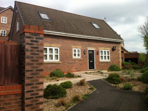 2 bedroom Detached t...